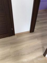 Panele winylowe bez listw dylatacyjnych w przejściach